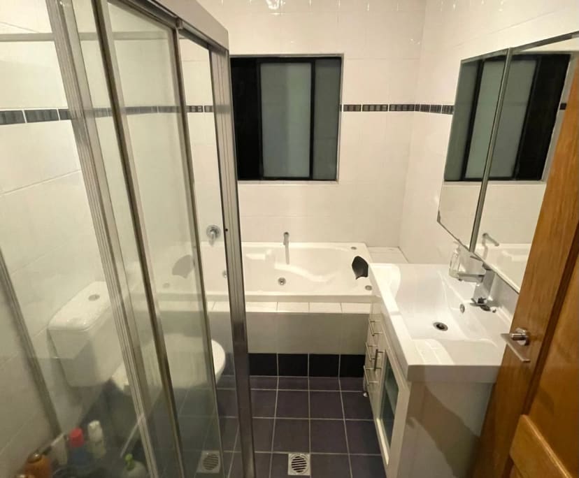 $450, Share-house, 5 bathrooms, Turrella NSW 2205