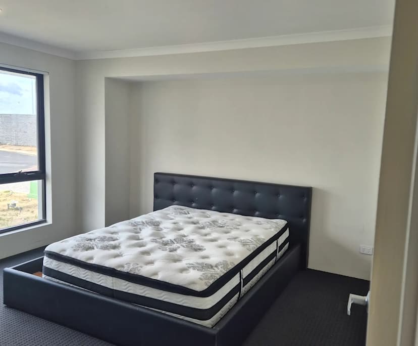 propertyImage