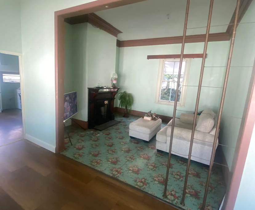 Unfurnished room in a share house