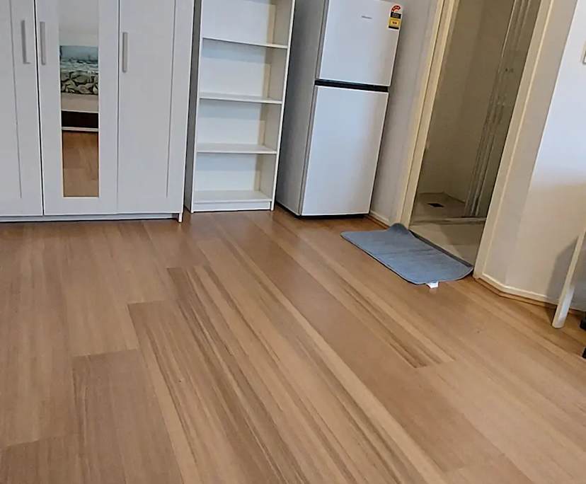 $670, Whole-property, 1 bathroom, Newtown NSW 2042