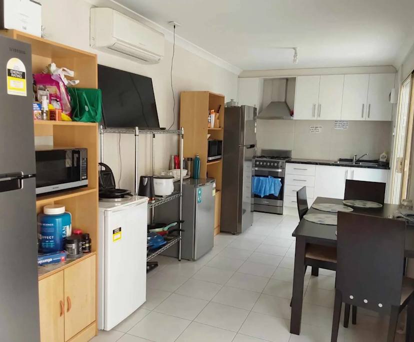 Furnished room in a share house