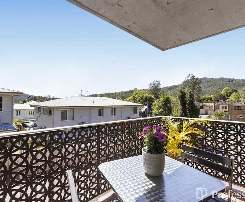 $580, Whole-property, 2 bathrooms, Canungra QLD 4275