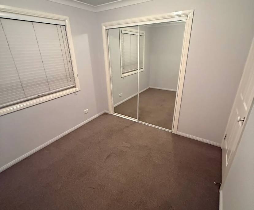 Unfurnished room in a share house