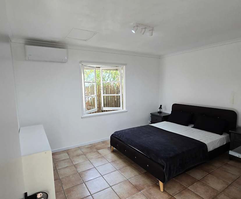 $400, Share-house, 6 bathrooms, Parramatta Park QLD 4870