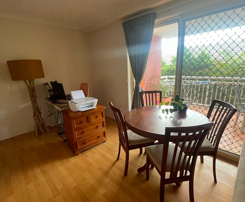 $350, Flatshare, 2 bathrooms, Miami QLD 4220