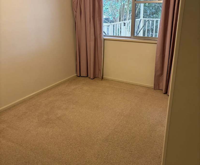 Unfurnished room in a share house