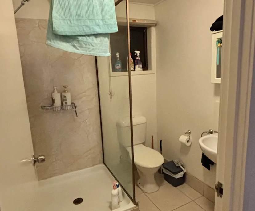 Unfurnished room with own bathroom