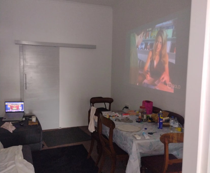 $160, Share-house, 3 bathrooms, Depot Hill QLD 4700