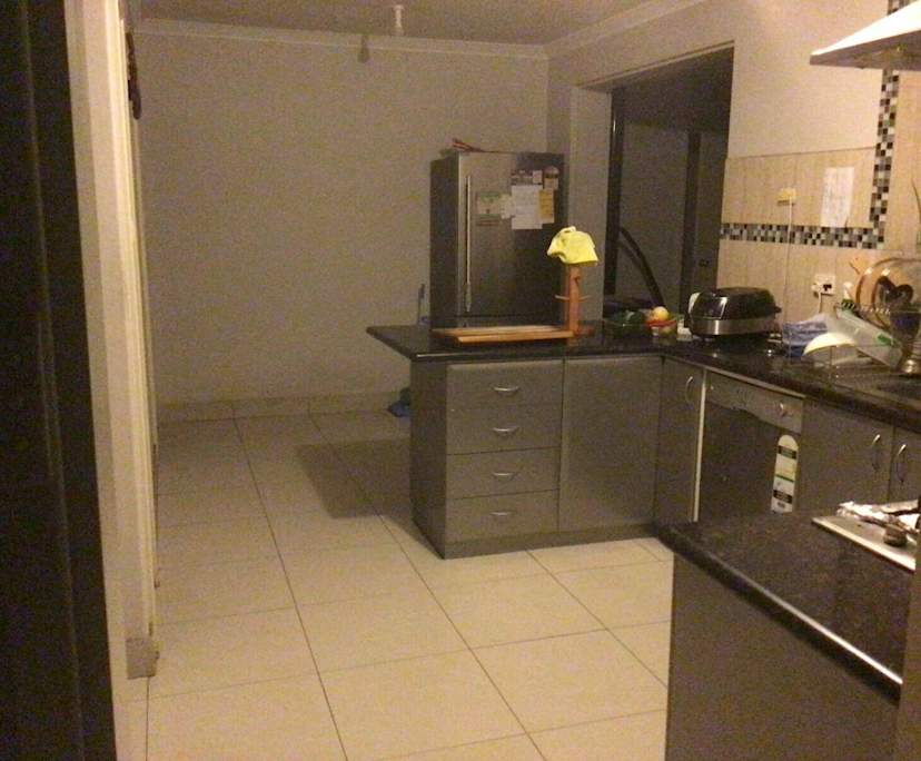 $265, Share-house, 5 bathrooms, Rossmoyne WA 6148