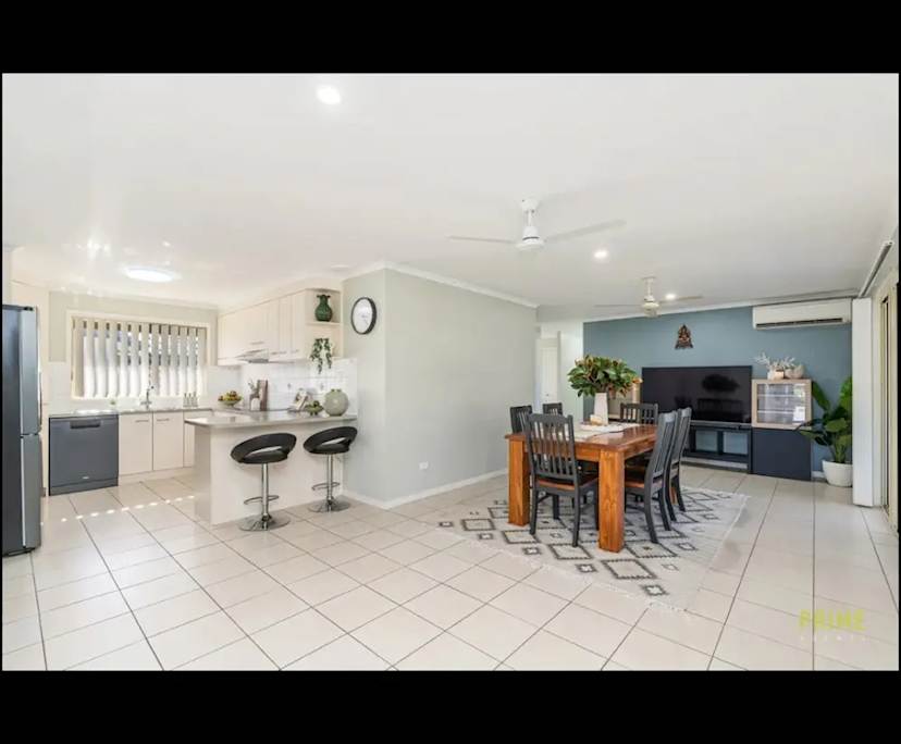 Room in a share house