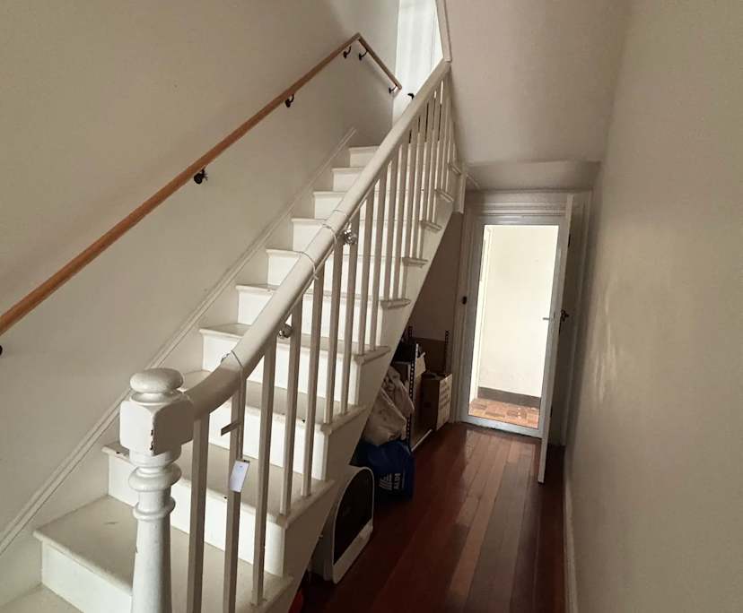 Room in a share house