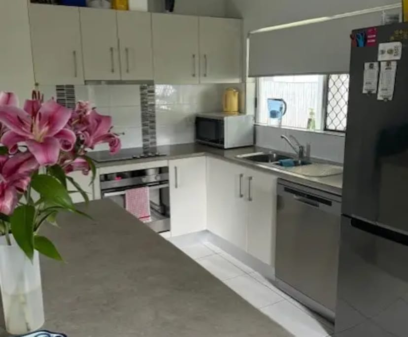 Whole property with 1 room for rent