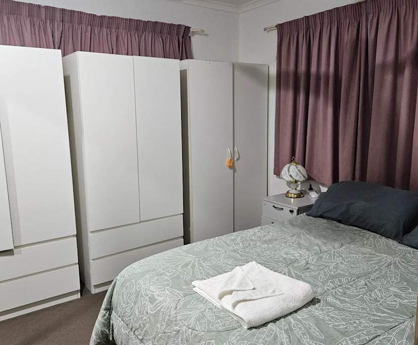 $250, Flatshare, 2 bathrooms, Pimlico QLD 4812