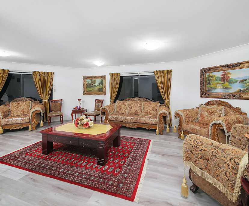 $300, Share-house, 6 bathrooms, Stretton QLD 4116