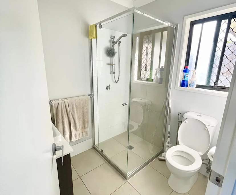 $220, Share-house, 4 bathrooms, Collingwood Park QLD 4301