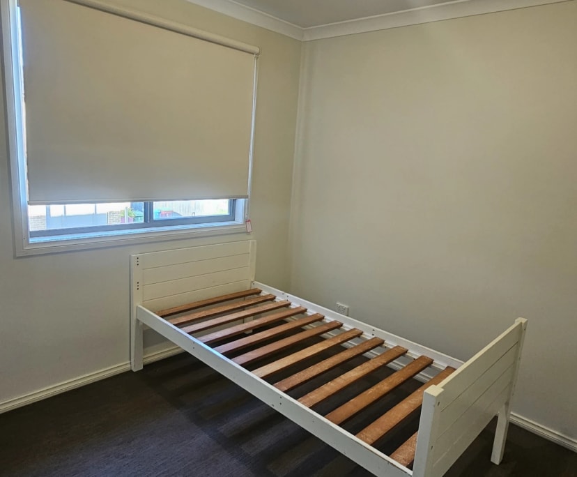 Room in a share house