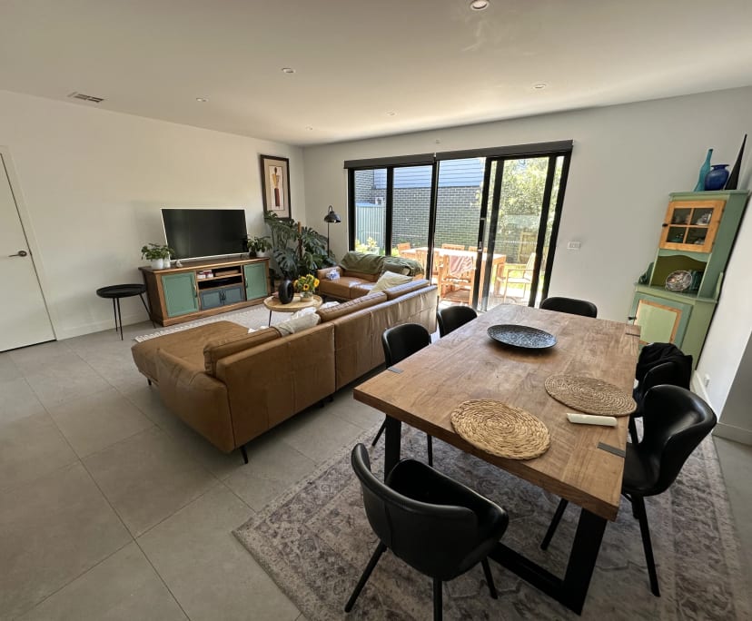 $300, Share-house, 4 bathrooms, Wantirna South VIC 3152