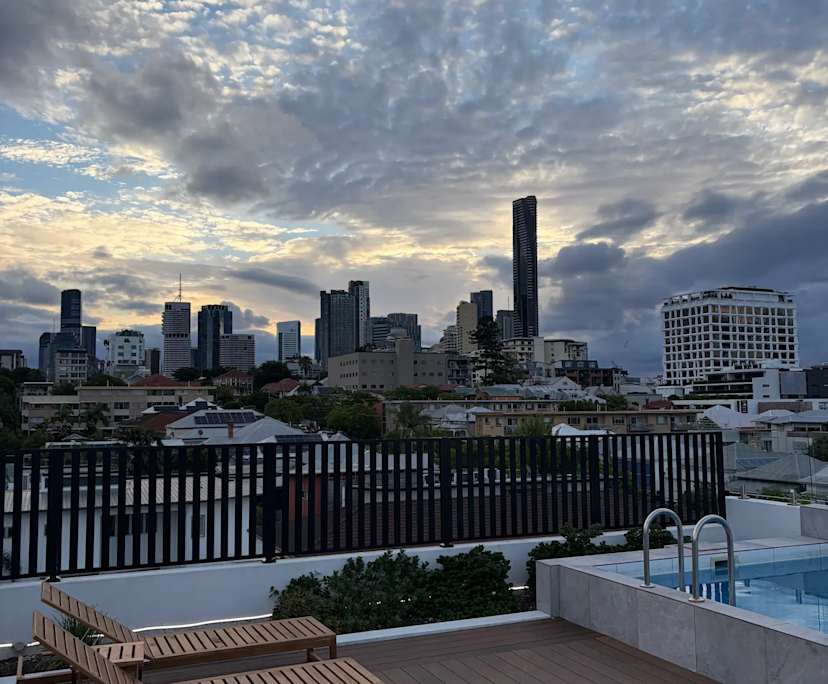 Unfurnished room with ensuite in a flatshare