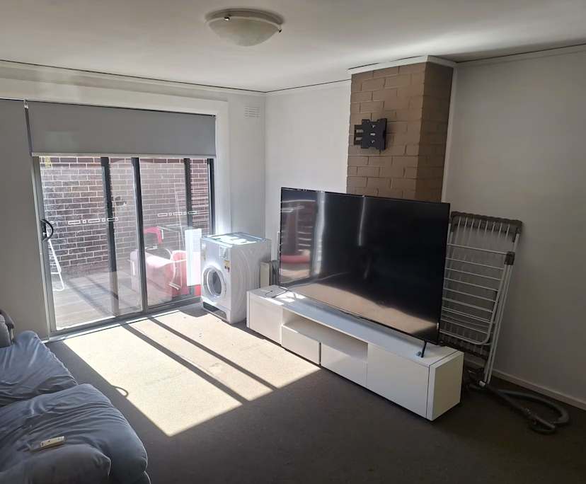 Unfurnished room in a share house