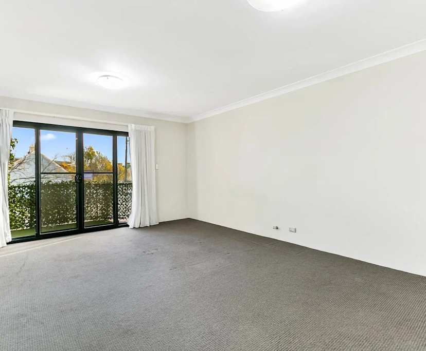 Unfurnished room with own bathroom