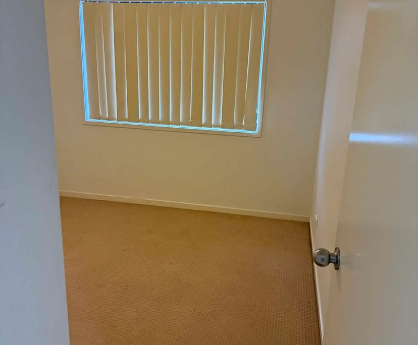 $290, Share-house, 2 bathrooms, Gracemere QLD 4702
