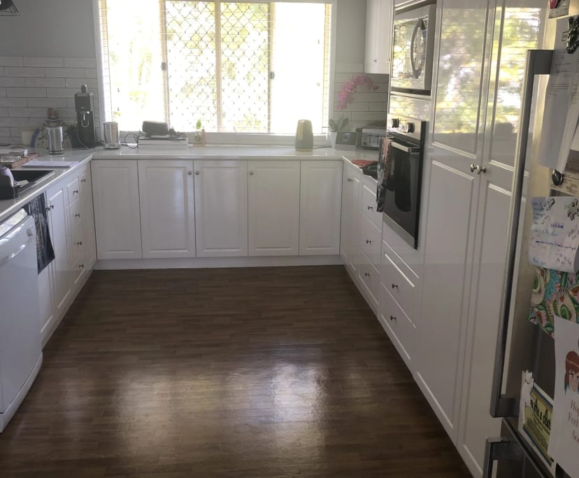 $200, Share-house, 4 bathrooms, Middle Ridge QLD 4350