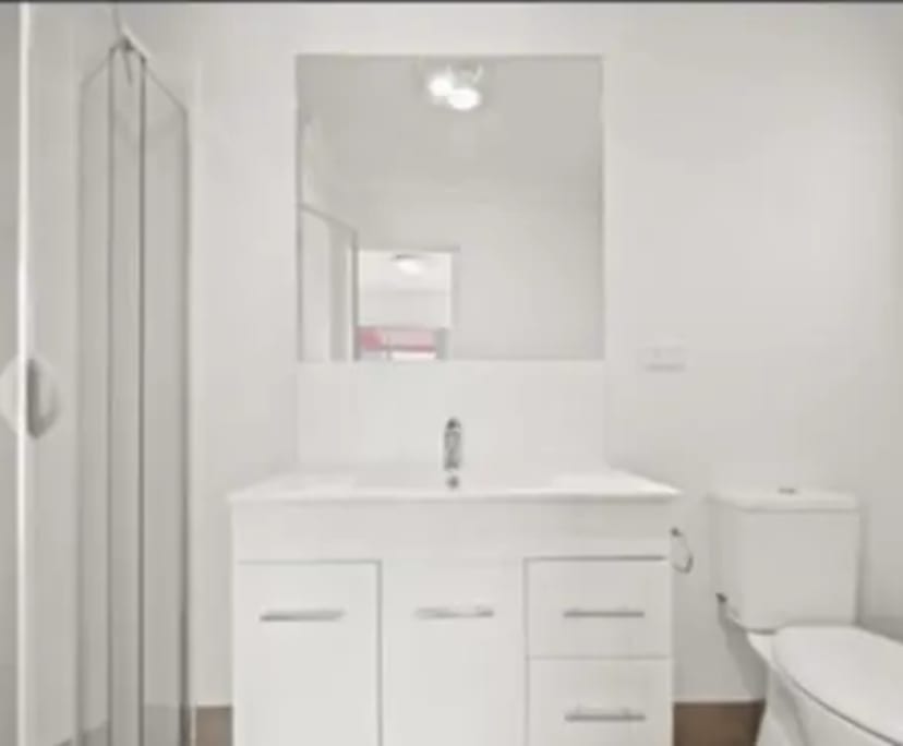 Unfurnished room with ensuite in a flatshare