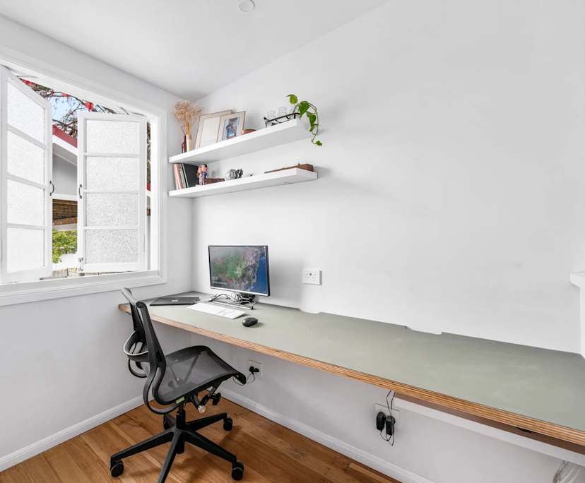 Whole property with 2 rooms for rent