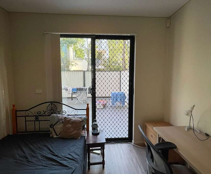 $350, Flatshare, 2 bathrooms, Westmead NSW 2145