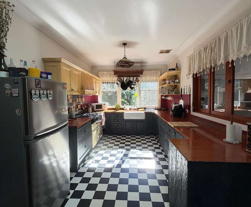 Unfurnished room in a share house