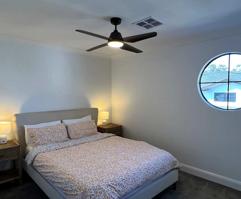 Furnished room in a share house