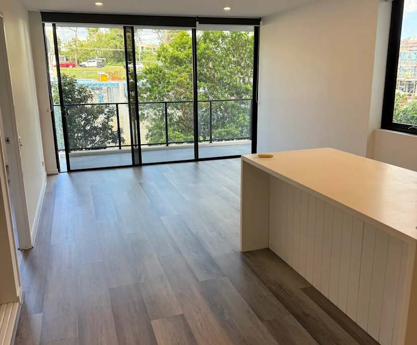 Unfurnished room with own bathroom