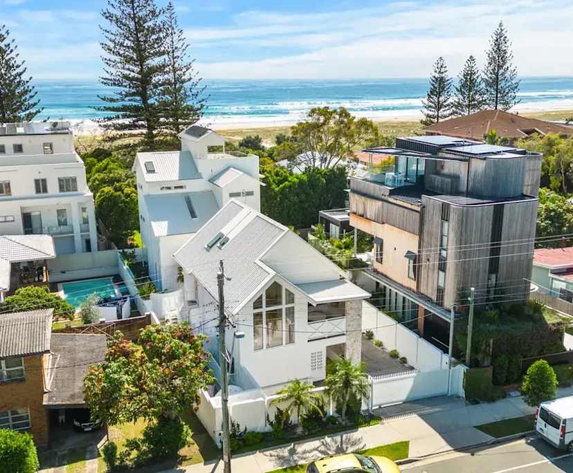 Whole property with 3 rooms for rent