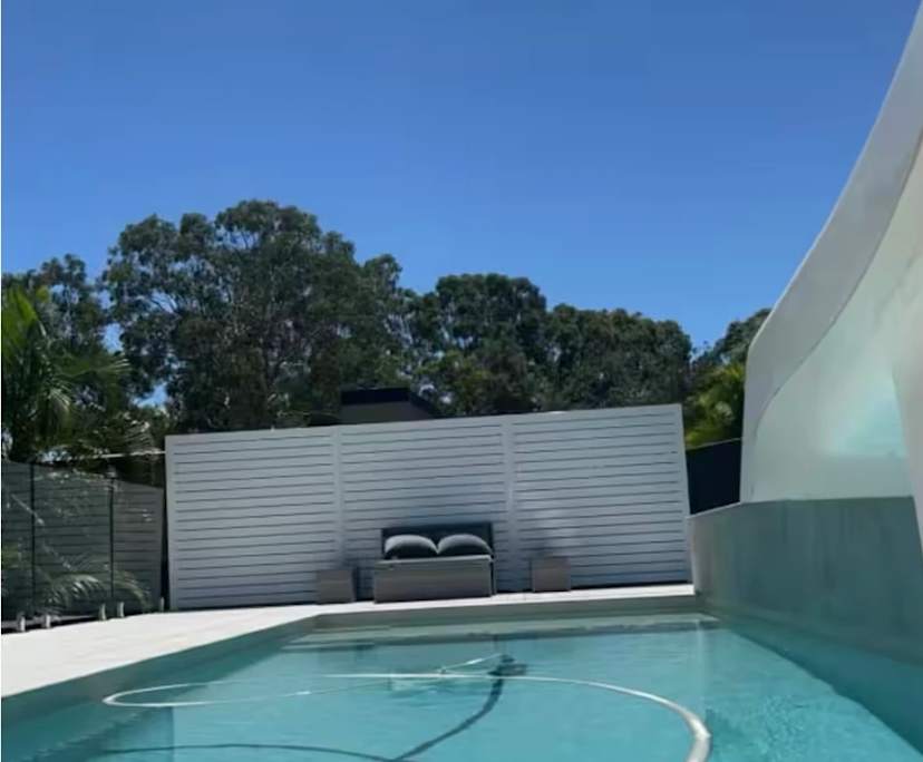 Furnished room studio flat for rent