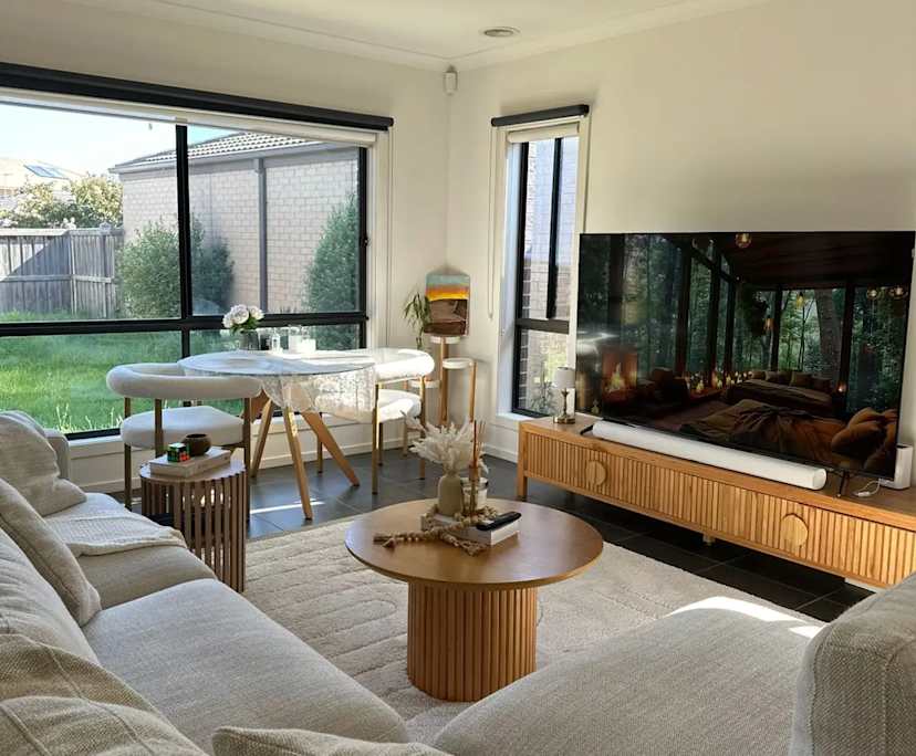 Unfurnished room in a share house