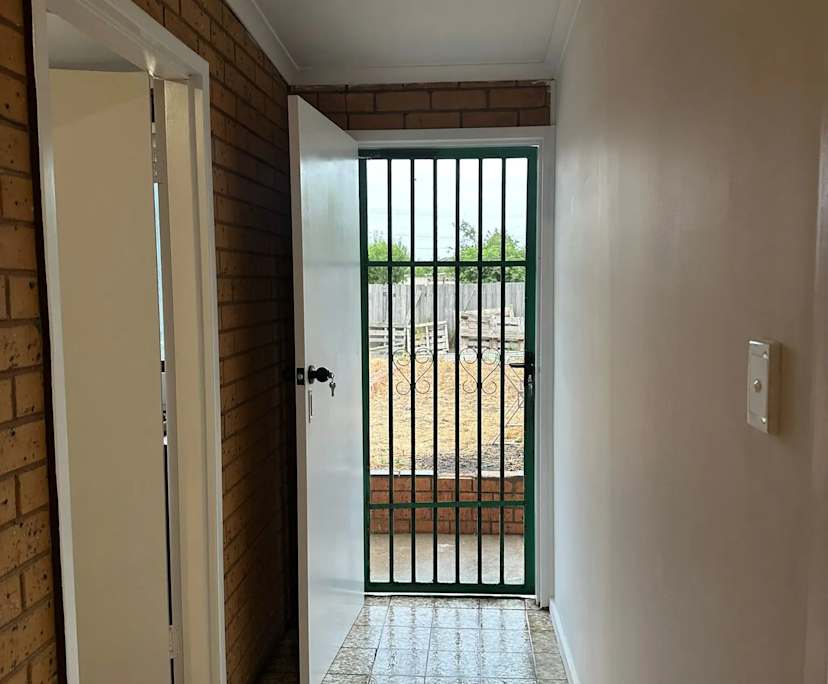 $275, Share-house, 2 bathrooms, Saint Albans VIC 3021