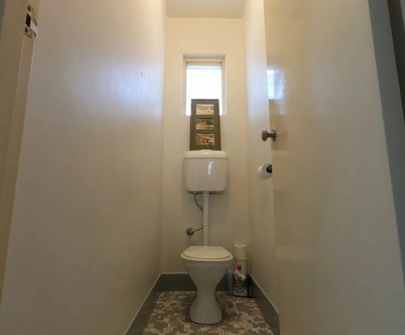 $300, Flatshare, 2 bathrooms, South Yarra VIC 3141