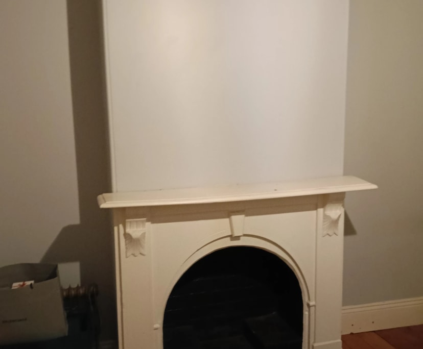 Unfurnished room in a share house