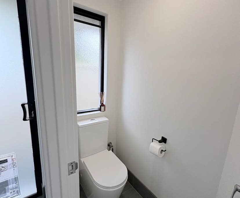 $450, Share-house, 4 bathrooms, Melville WA 6156