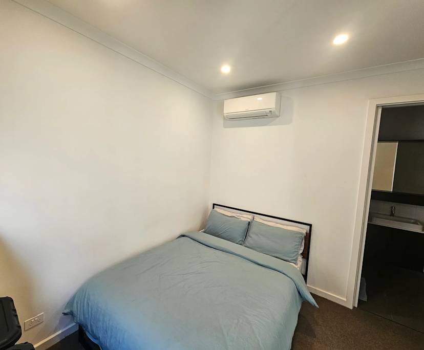 $500, Share-house, 3 bathrooms, South Melbourne VIC 3205