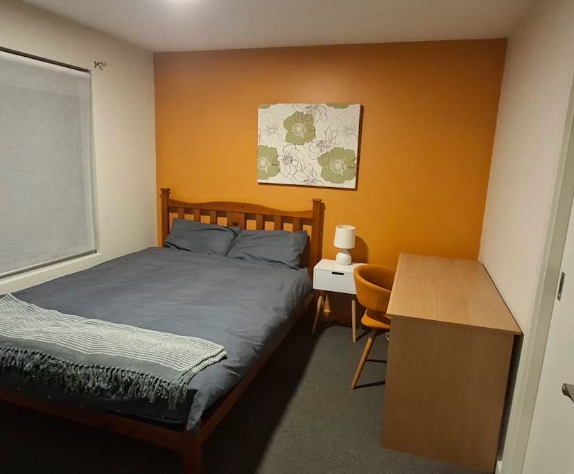 $225, Homestay, 2 bathrooms, Kingston TAS 7050
