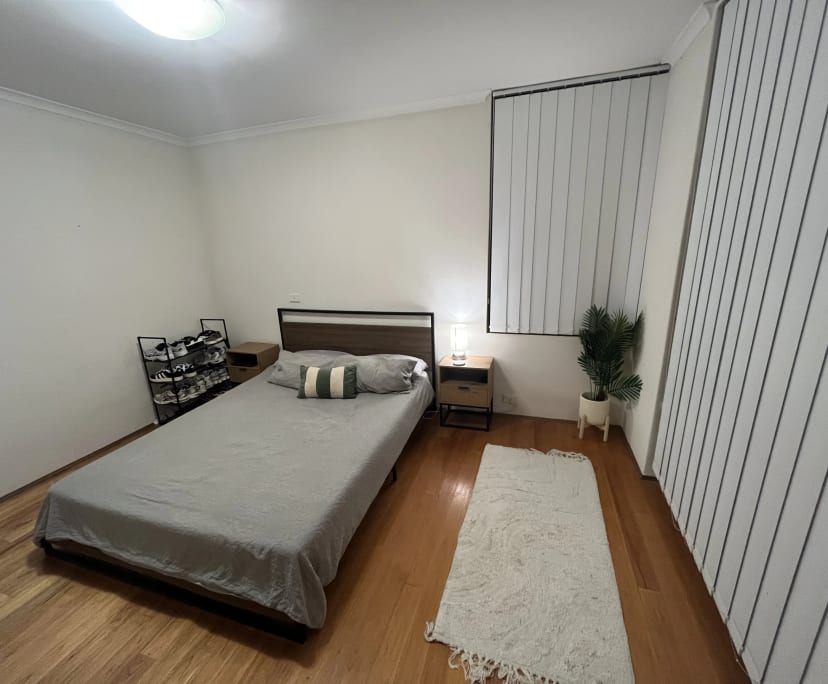Furnished room in a flatshare