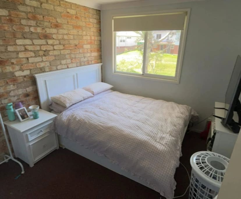 Unfurnished room in a flatshare