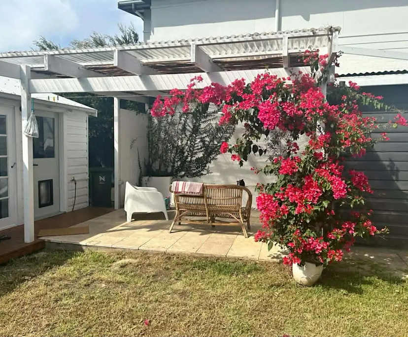 Unfurnished room with own bathroom