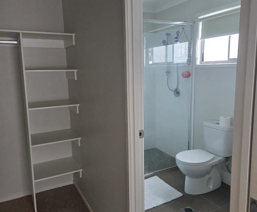 $310, Share-house, 3 bathrooms, Waterford West QLD 4133