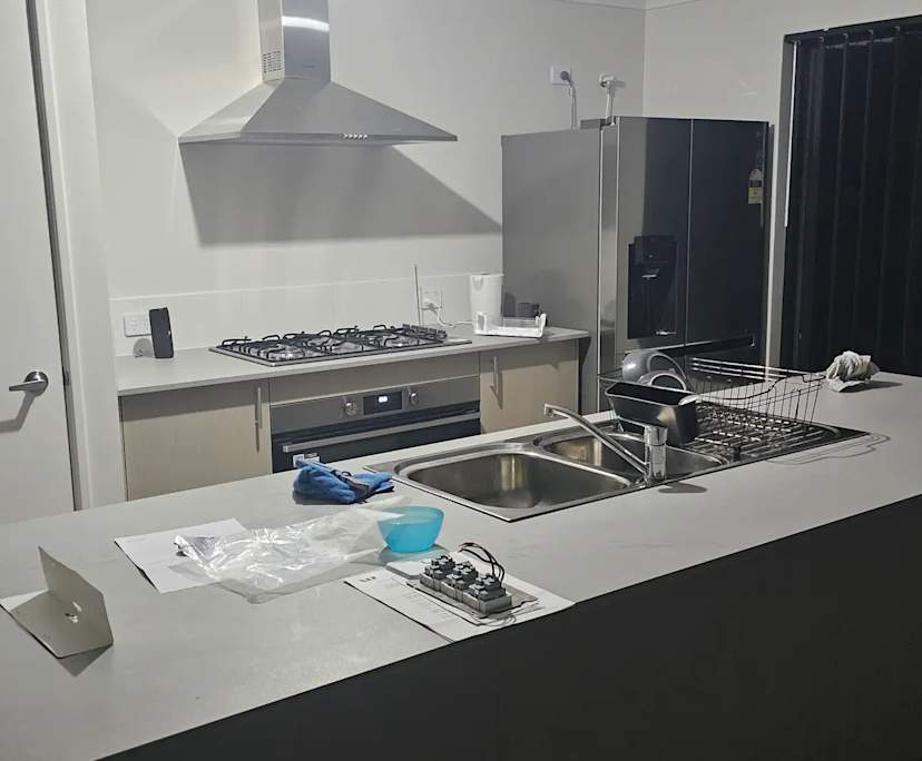 Unfurnished room in a share house