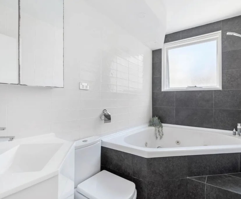 $500, Flatshare, 3 bathrooms, Bondi NSW 2026