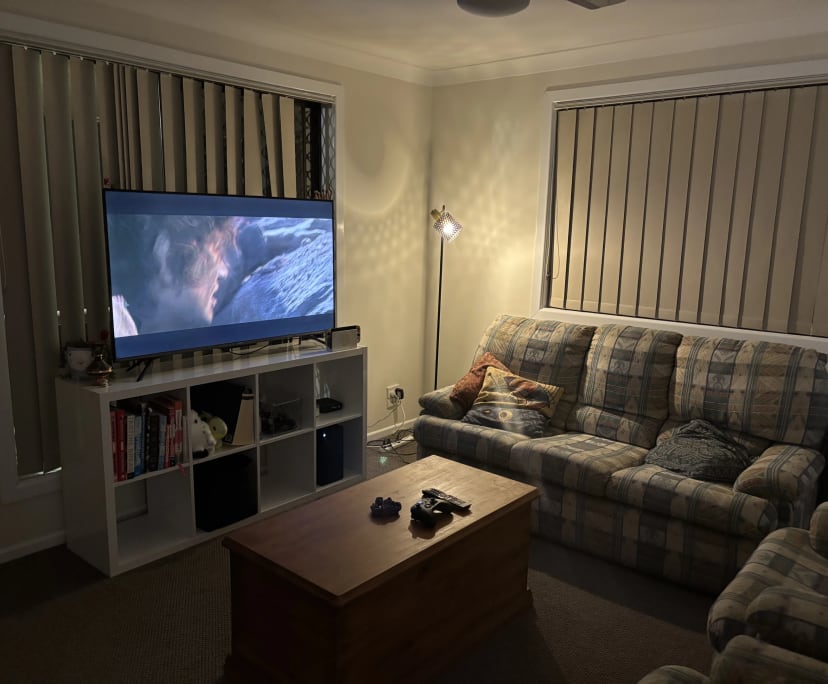 Room in a share house