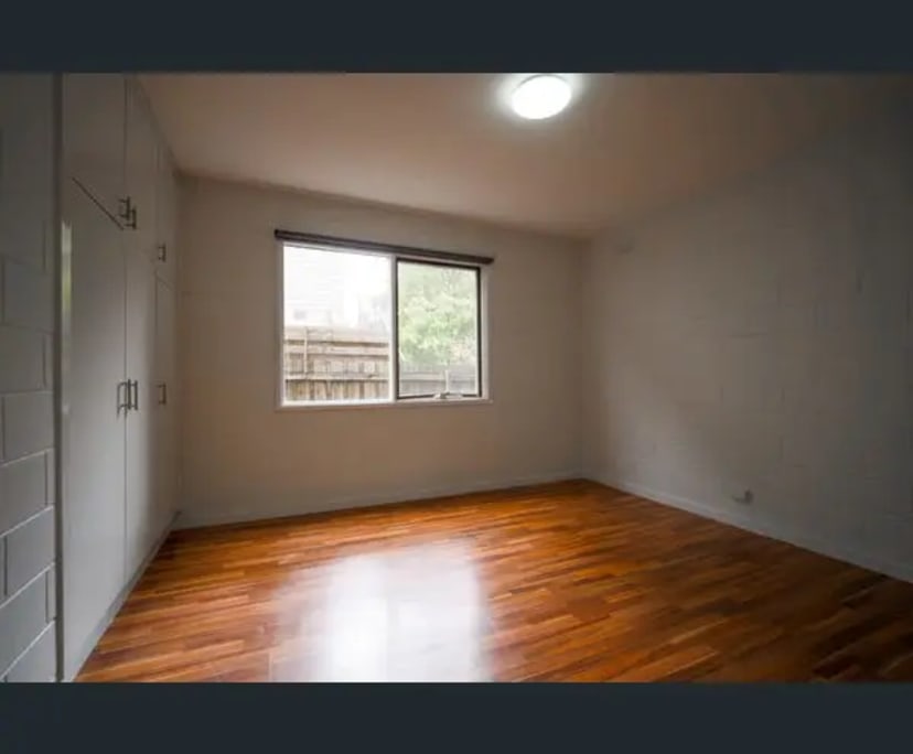 Unfurnished room in a flatshare