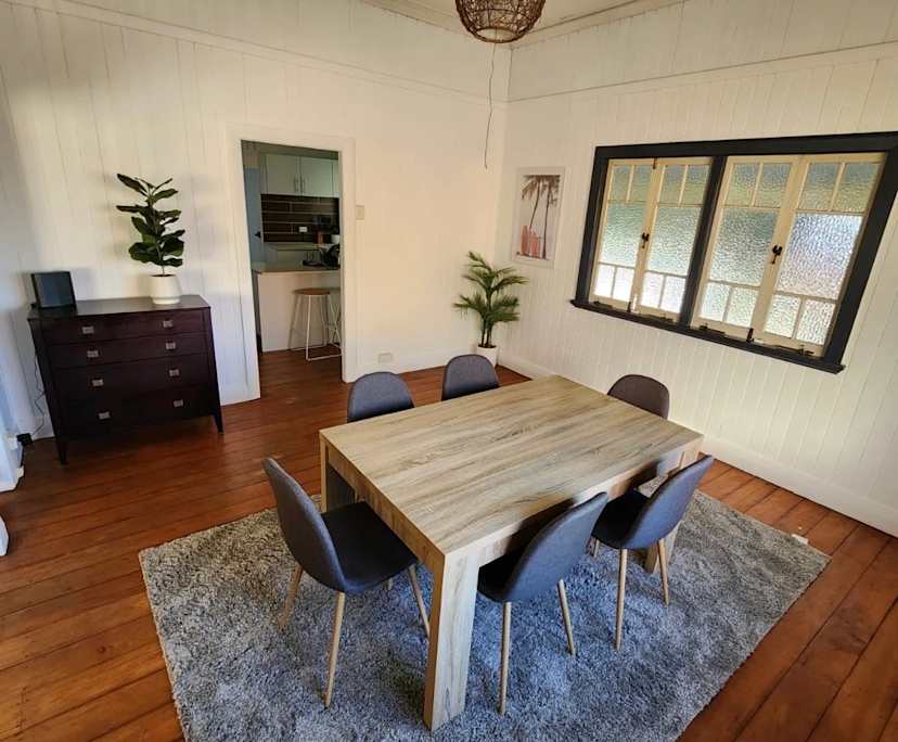 Room in a share house